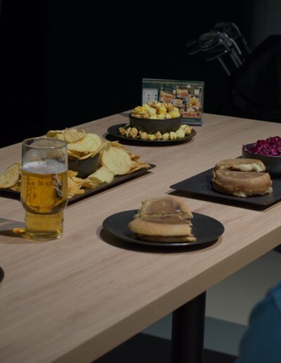 Food VIP room with clubs
